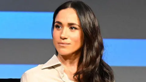 Meghan Markle Attempts Contact with Estranged Father Amid Health Crisis