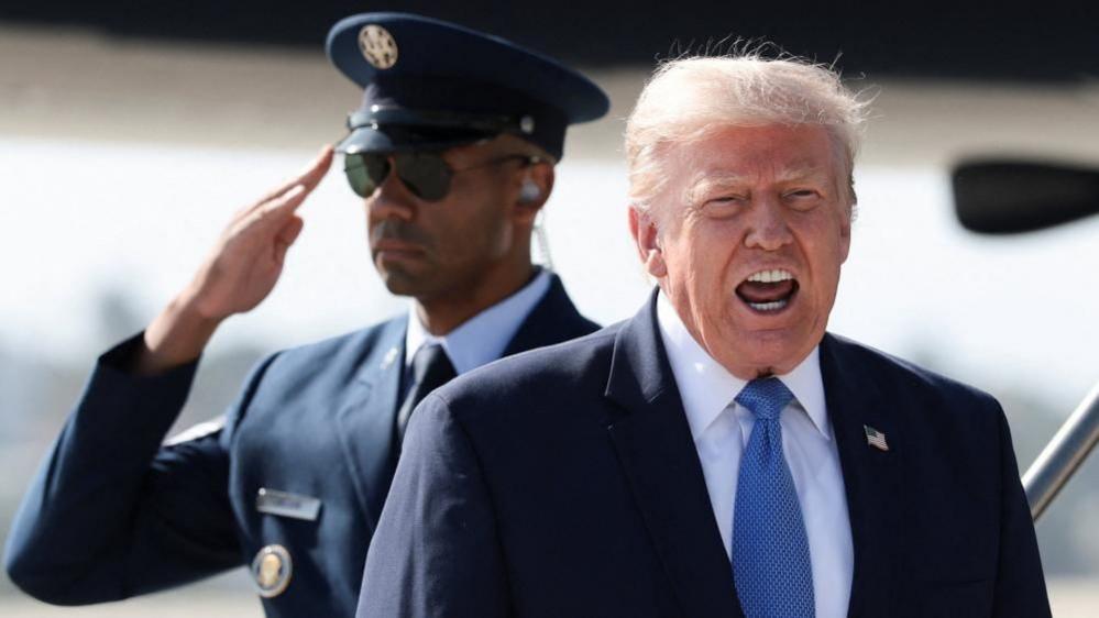 Trump Threatens Hard Blow on Iran as Strait of Hormuz Negotiations Hang in the Balance