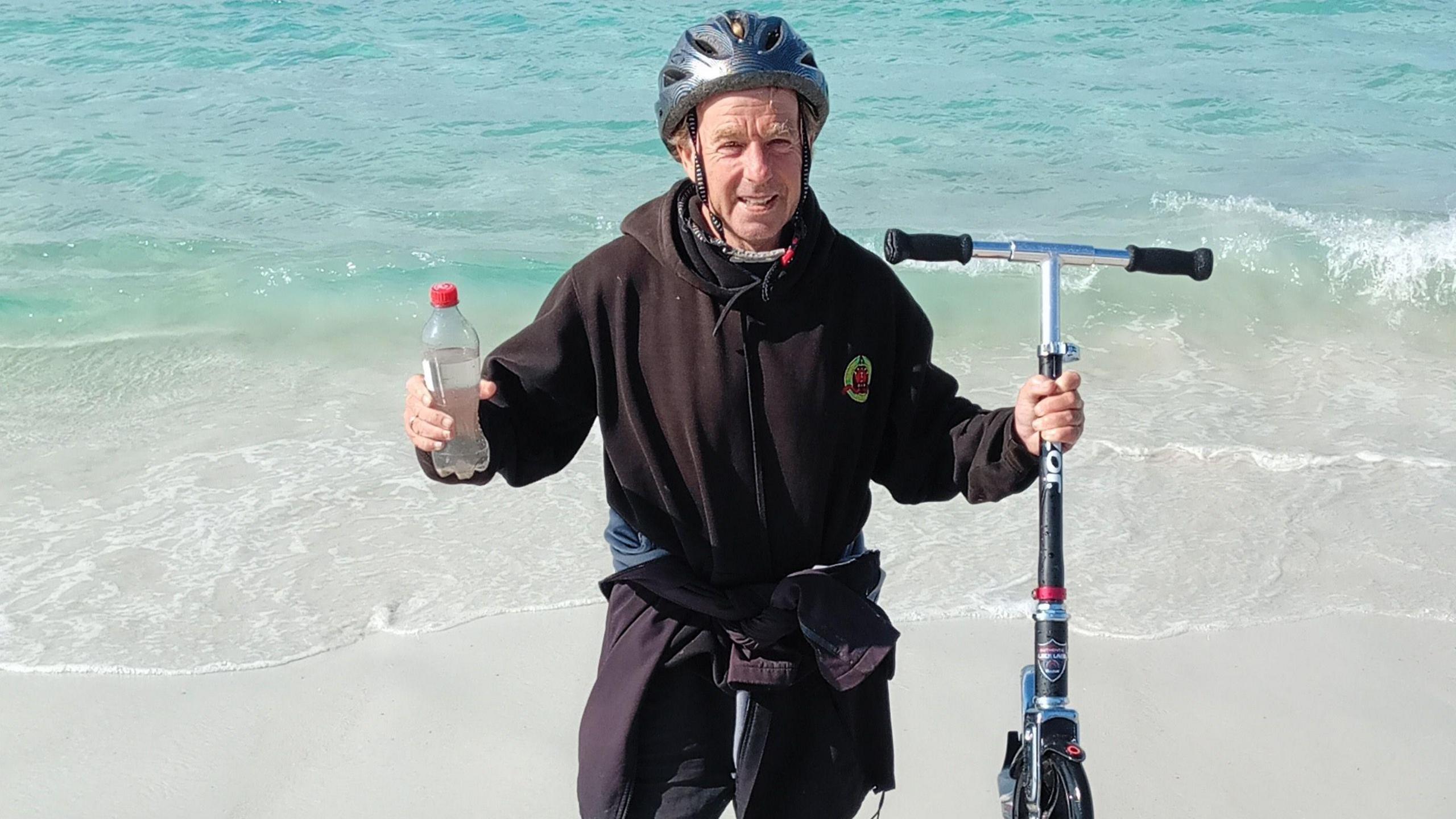 Kick‑Scooter Trailblazer Bob Brown Crosses Australia in Record‑Busting 31 Days
