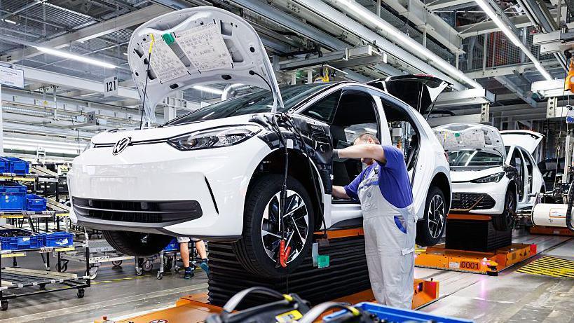 Volkswagen to Slash Up to 100,000 Jobs Amid Profit Crisis