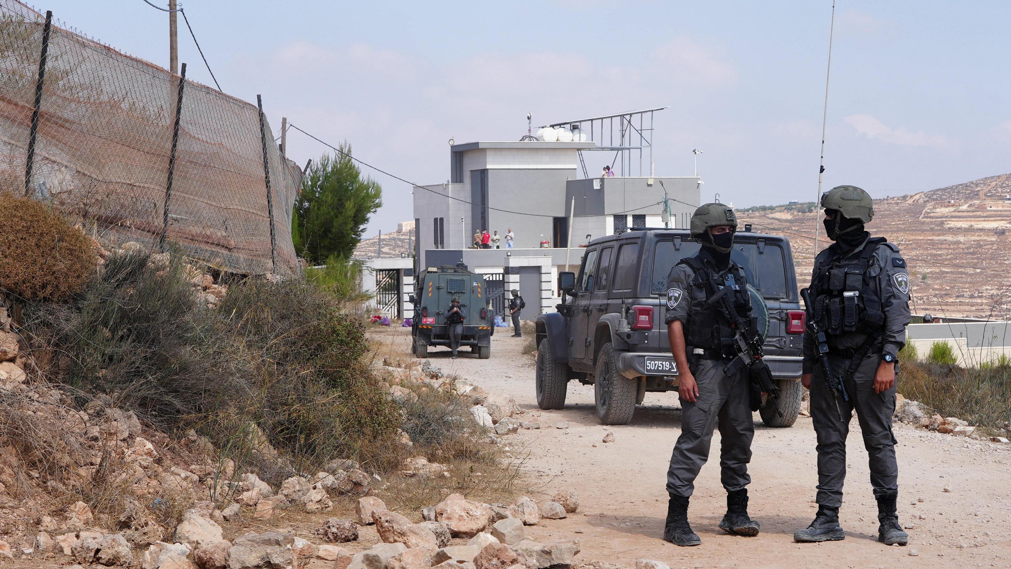 Aid Delivery Under Siege: Inside Qusra’s Humanitarian Struggle