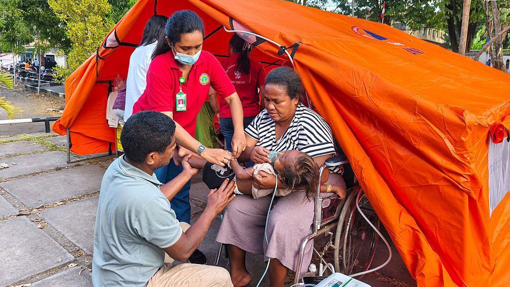 Indonesian Quake Leaves Families on Brink of Starvation Amid Aid Shortages