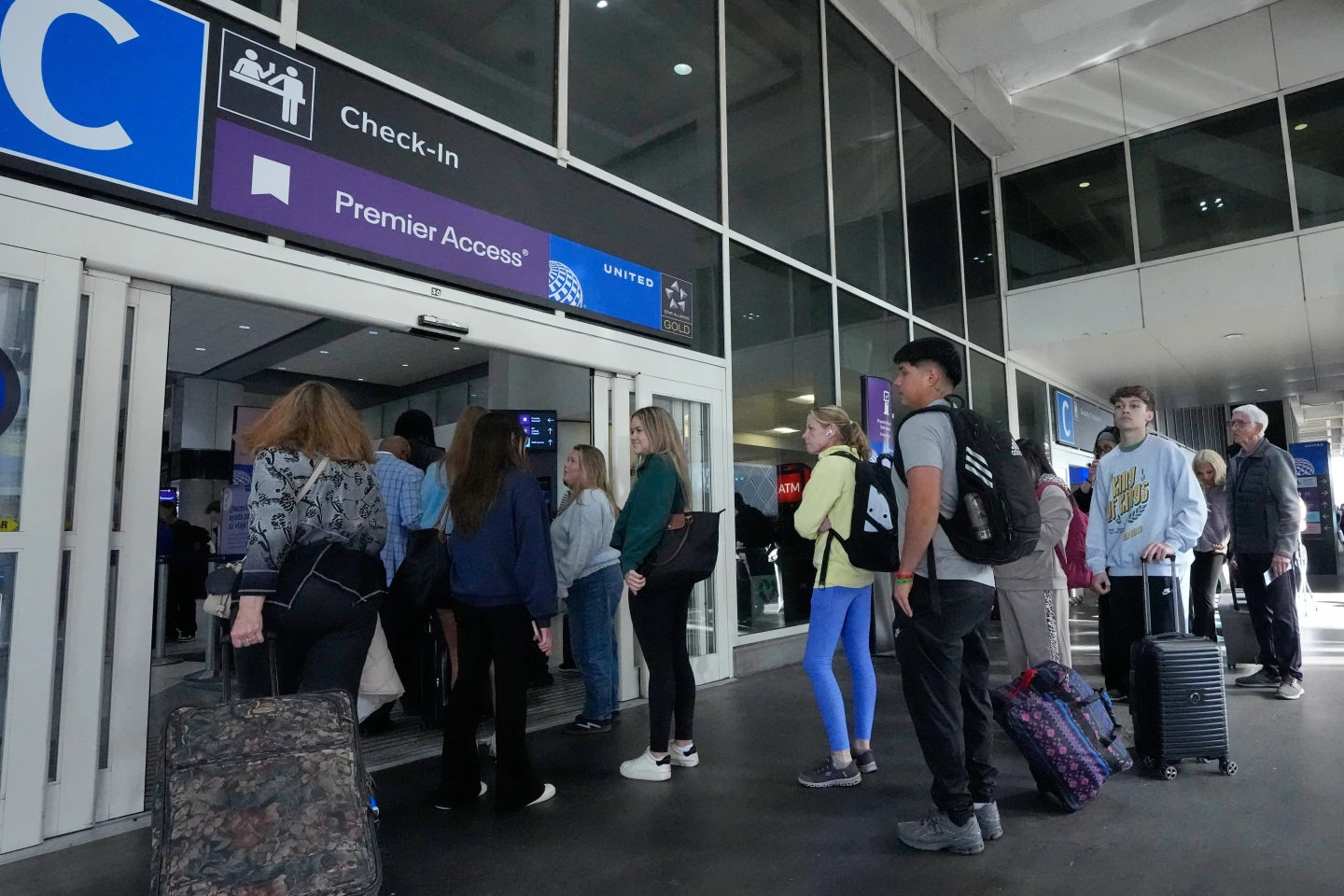 Airlines Adjust Flight Schedules Amid Jet Fuel Supply Crunch