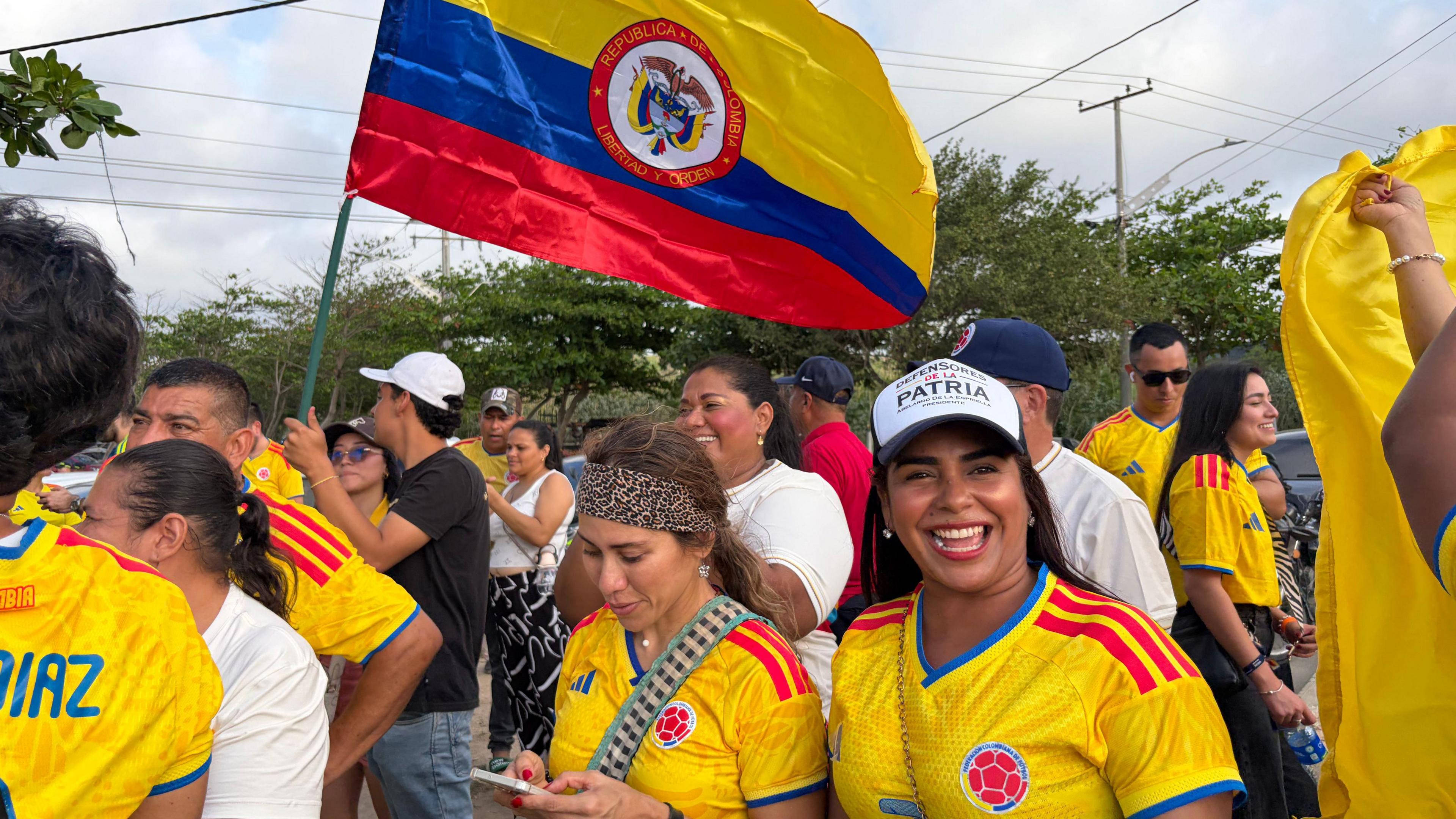Trump‑Backed Outsider Wins Colombia Election, Initial Count Shows