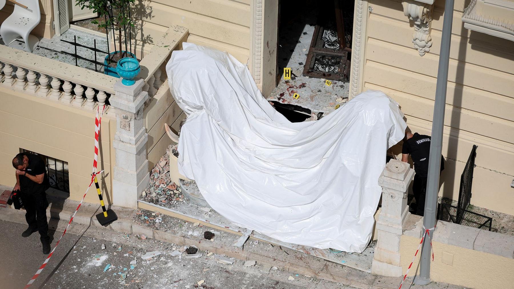 Manhunt Erupts in Monaco After Parcel Bomb Kills Tycoon