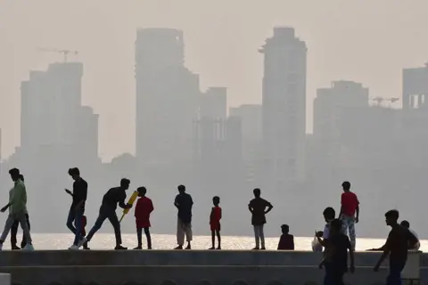 The Shadow of Pollution: India’s Vanishing Sunshine and Solar Energy Challenges