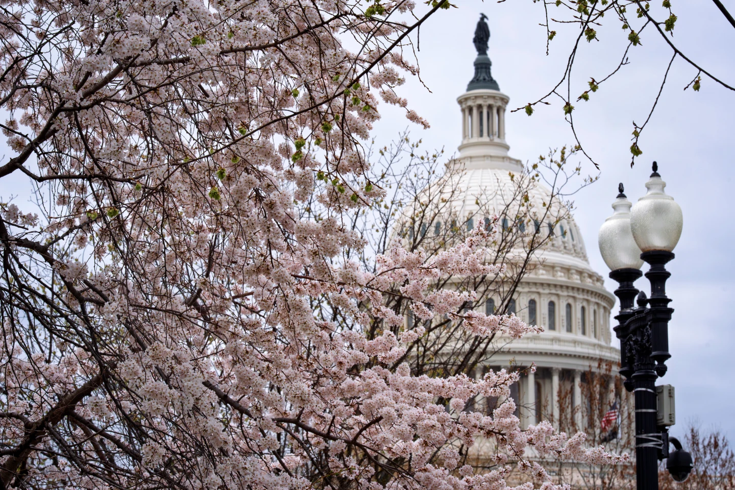 Republicans Push for Funding to End Longest Government Shutdown
