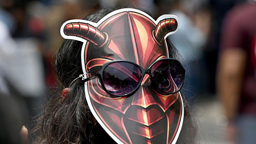 Trapped by Their Voice: Indian Protester Women Lose Freedom to Online Abuse