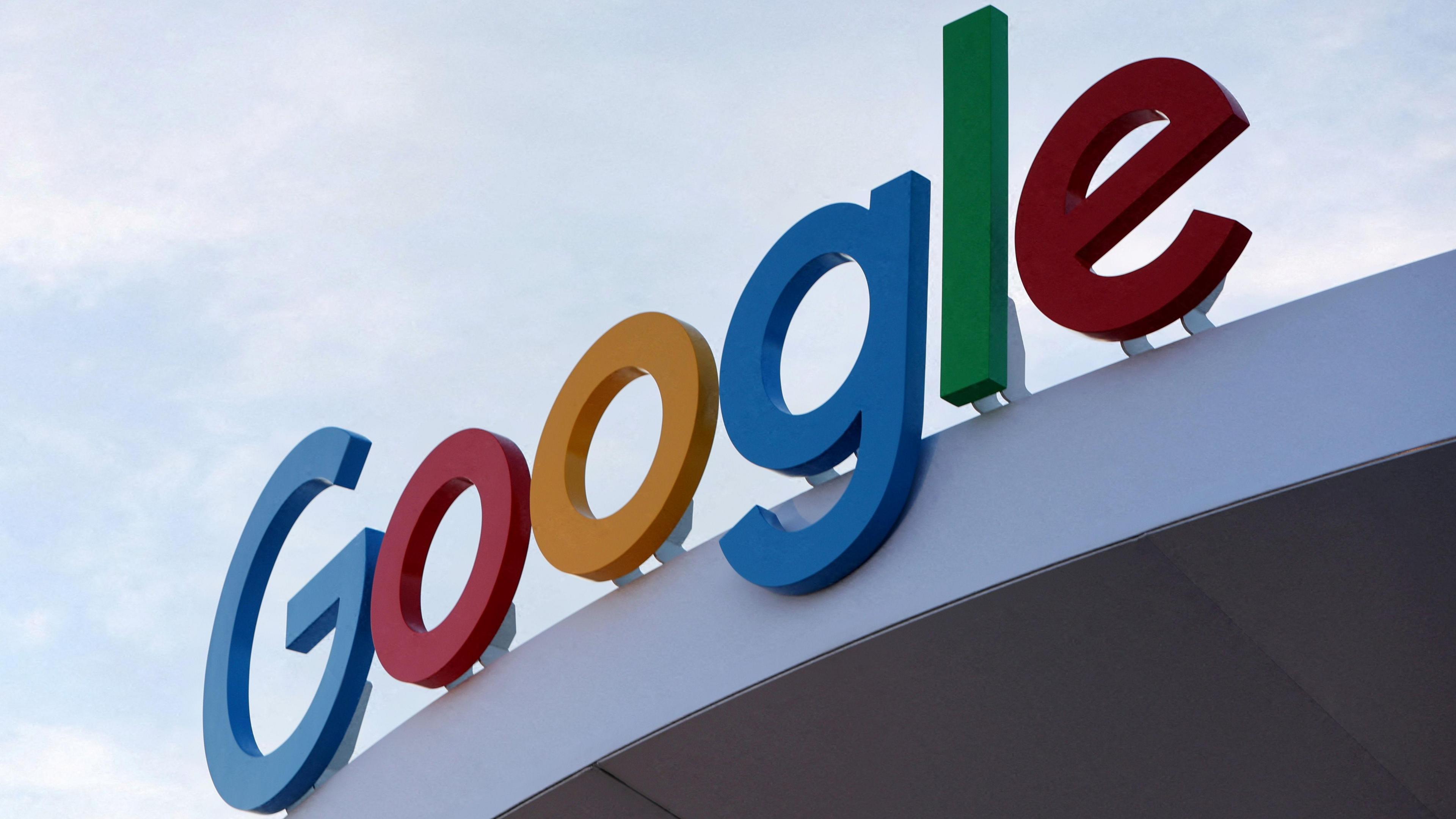Alphabet’s Fire‑Fueled AI Surge Turns Into First Fiscal Decade of Negative Free Cash Flow
