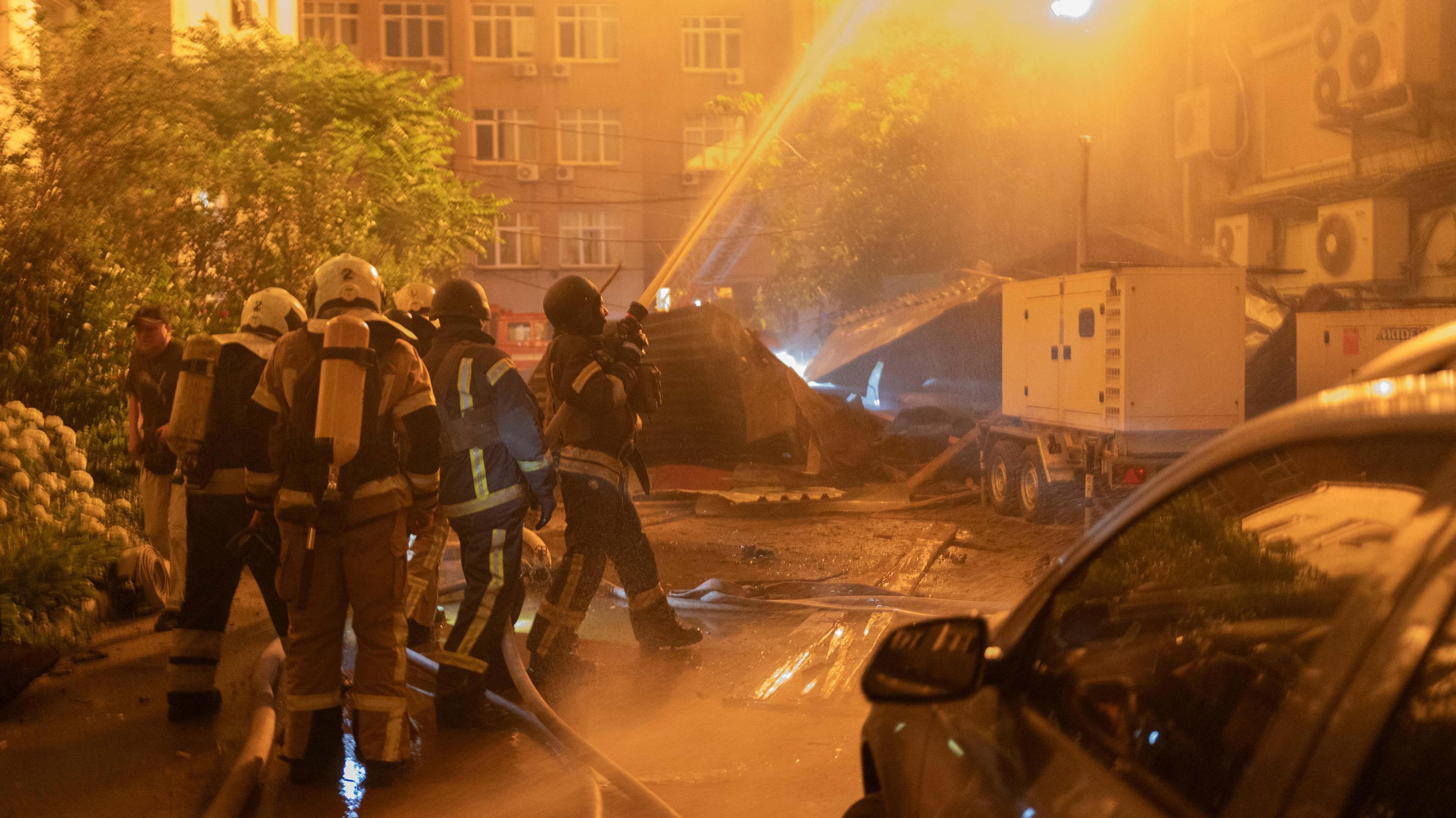 Kyiv Faces Night‑Long Airstrike: One Casualty and Global Defensive Moves