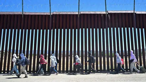 US-Iran Cooperation: 120 Iranians Deported as Part of Immigration Agreement