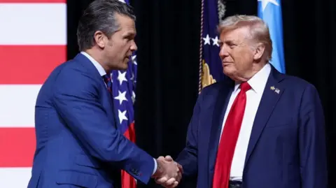 Trump Orders Pentagon to Prioritize Military Pay Amid Government Shutdown