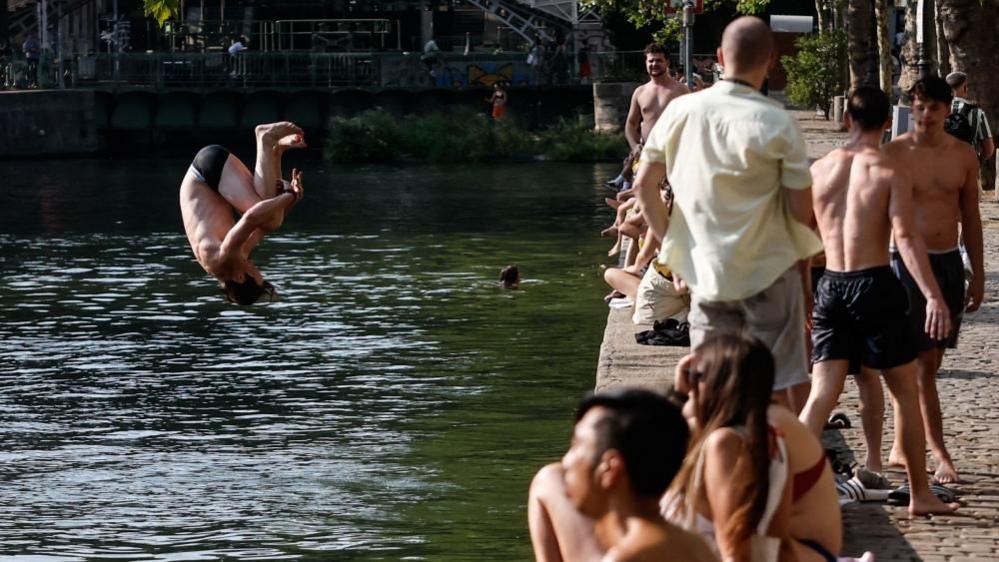 France Links Increase in Drownings to Heatwaves