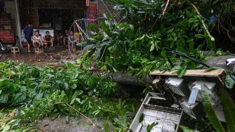 Devastation in Vietnam: Typhoon Bualoi Claims Lives and Leaves Thousands Displaced