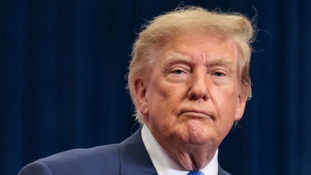 Trump Signals Possible Review of US Stance on Falklands Amid Defence Spending Push
