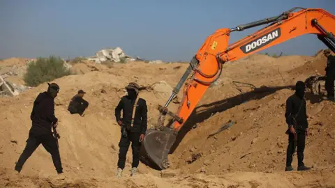 Israel Receives Coffin Claimed by Hamas to Contain Hostage's Body