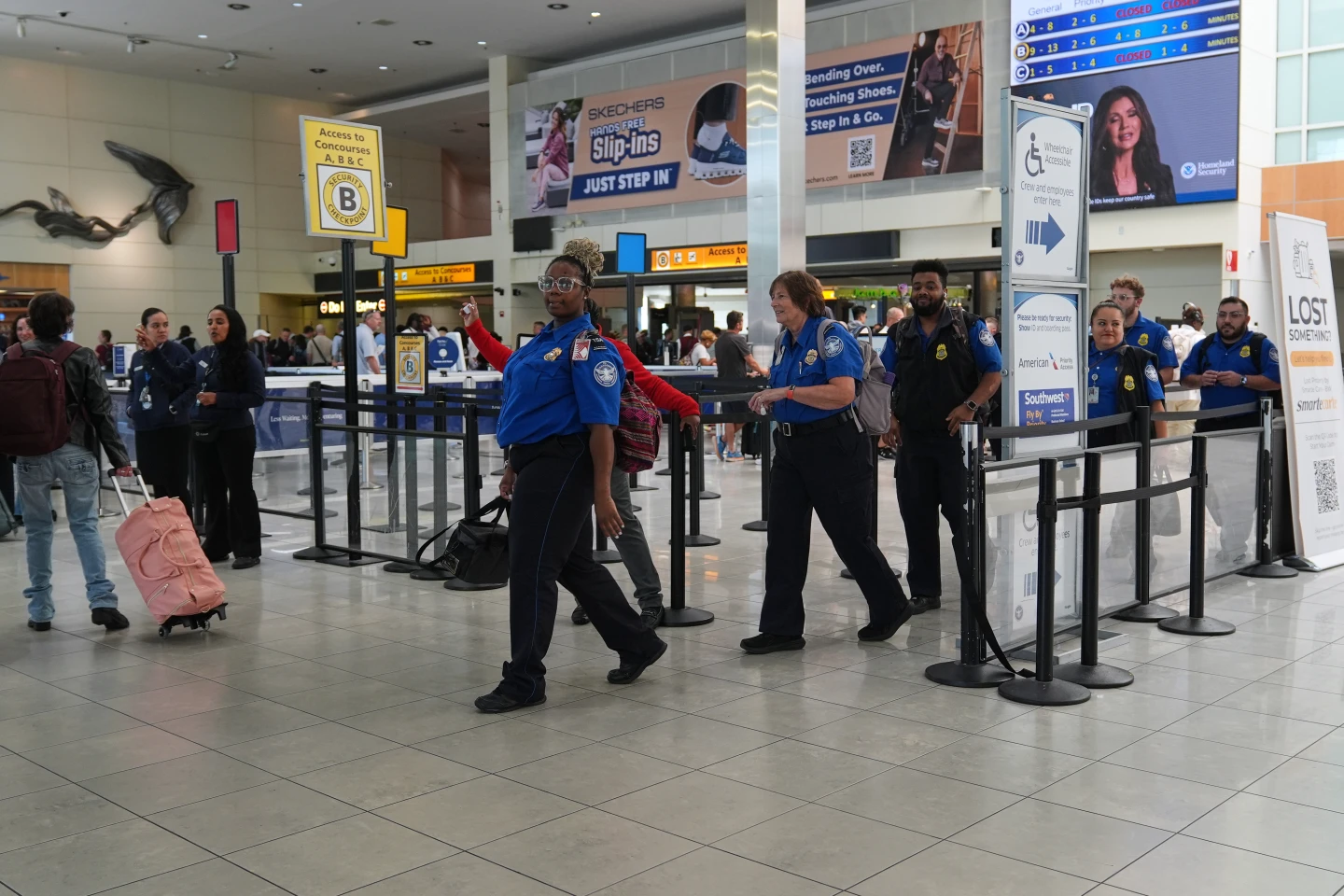 Political Messaging Disrupts Airport Operations Amid Government Shutdown