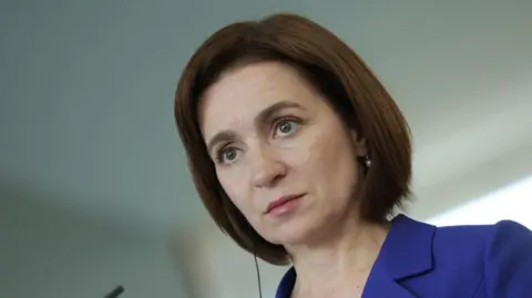 Moldova's Independence at Risk: Kremlin Accusations by President Sandu Ahead of Elections