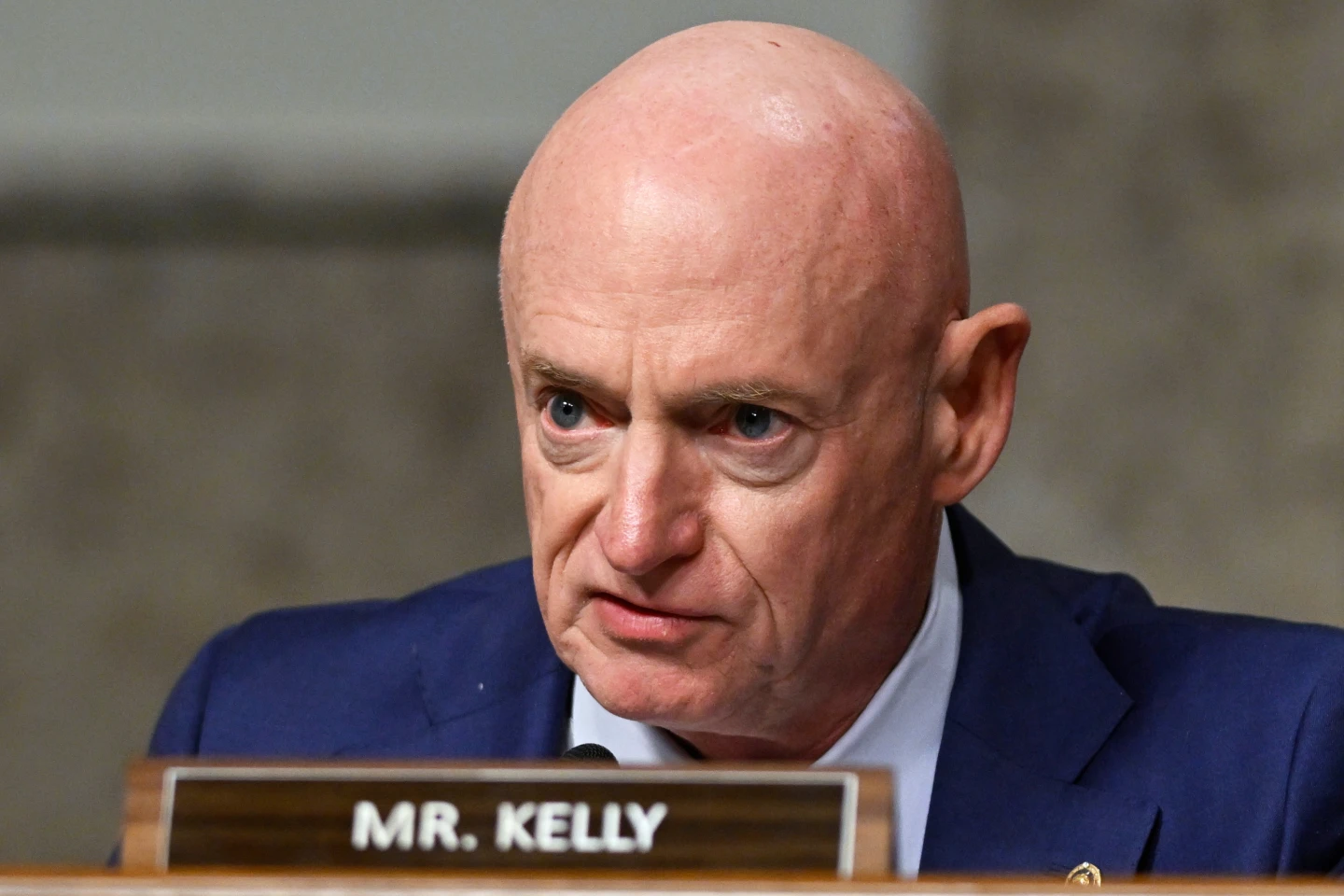 Pentagon's Investigation of Senator Kelly Faces Legal Scrutiny