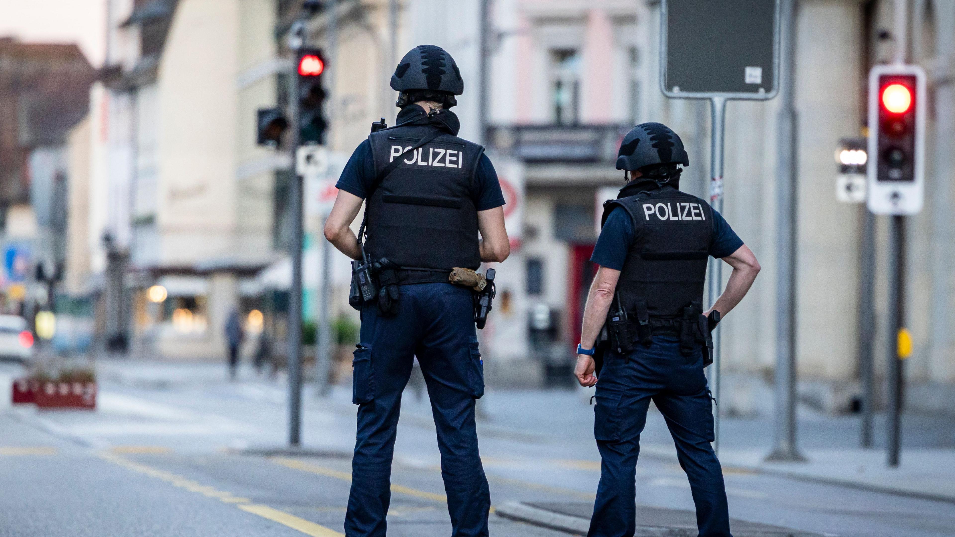Swiss Shooting Near Aarau Claims One Dead, Five Injured as Police Launch Search