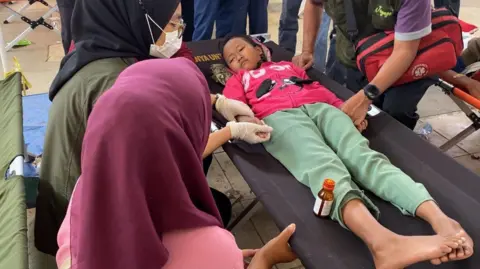 Mass Food Poisoning Affects Over 1,000 Indonesian Schoolchildren