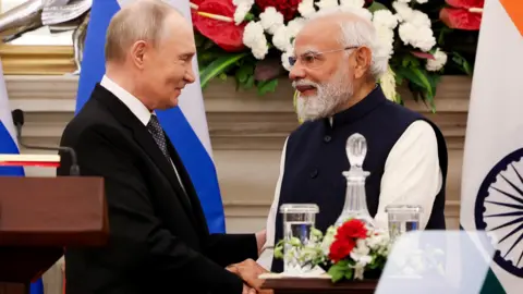 Putin Proclaims Uninterrupted Fuel Supplies to India Amid US Pressure