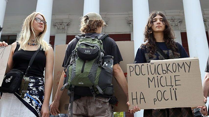 Odesa Grapples With Russian Language Ban – The Heart of Ukraine’s Identity Debate