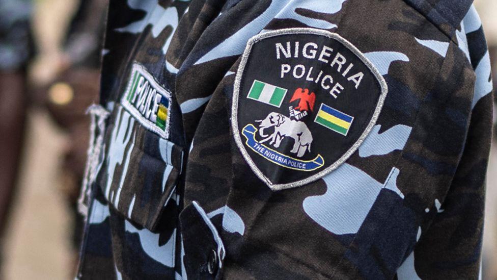 Bribe or Brink?
The Traffic Officers' Planned Extortion Rooked Them Self-Destructing