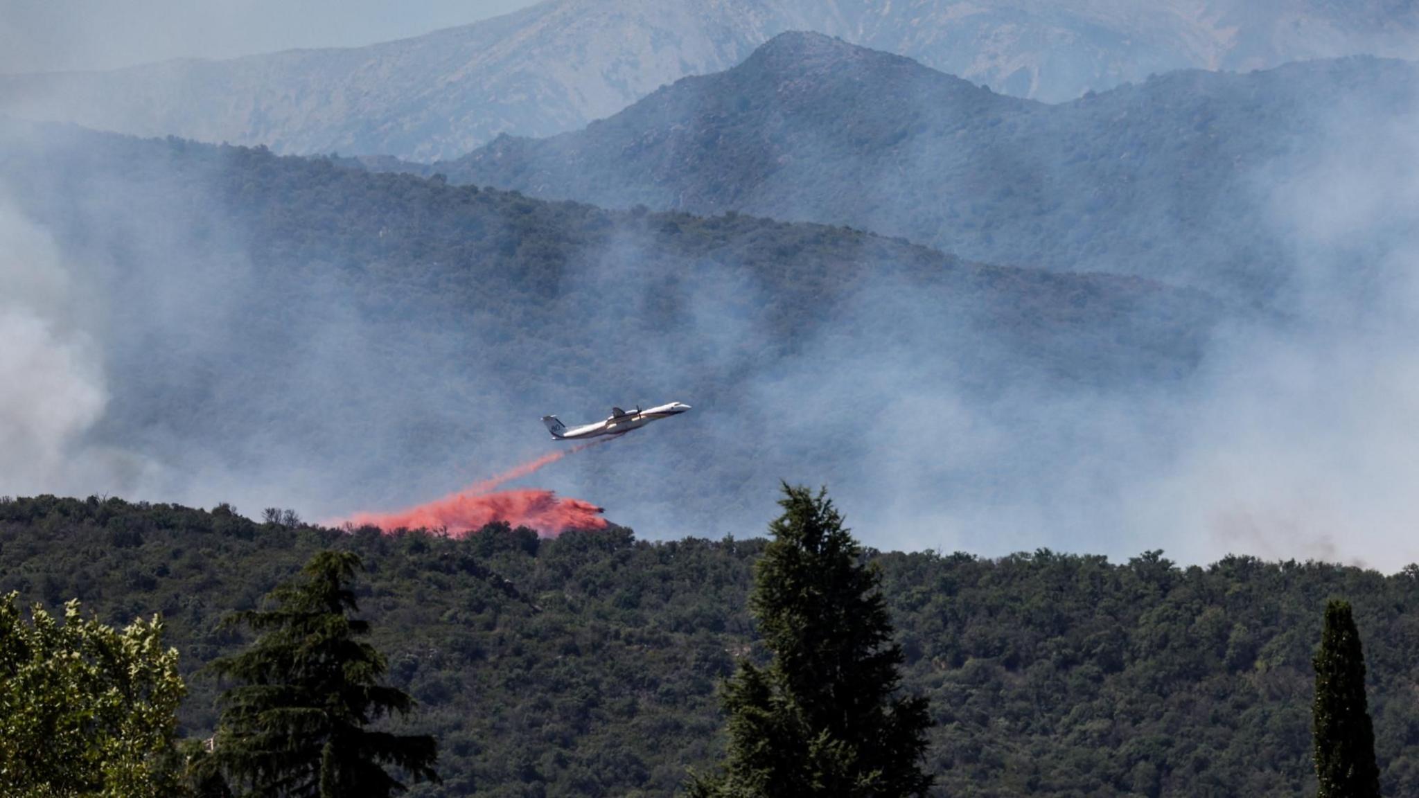 Pyrenees Wildfire Forces 10,000 Evacuated — A Heat‑wave Reckoning