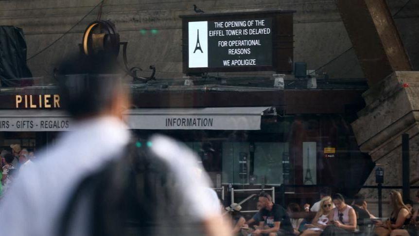 Eiffel Tower Shut as Staff Strike Over BAPS Visit Sparks Gender Equality Debate