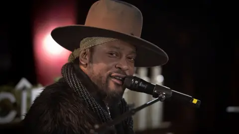 Tribute to D'Angelo: The Neo-Soul Pioneer Leaves a Lasting Impact