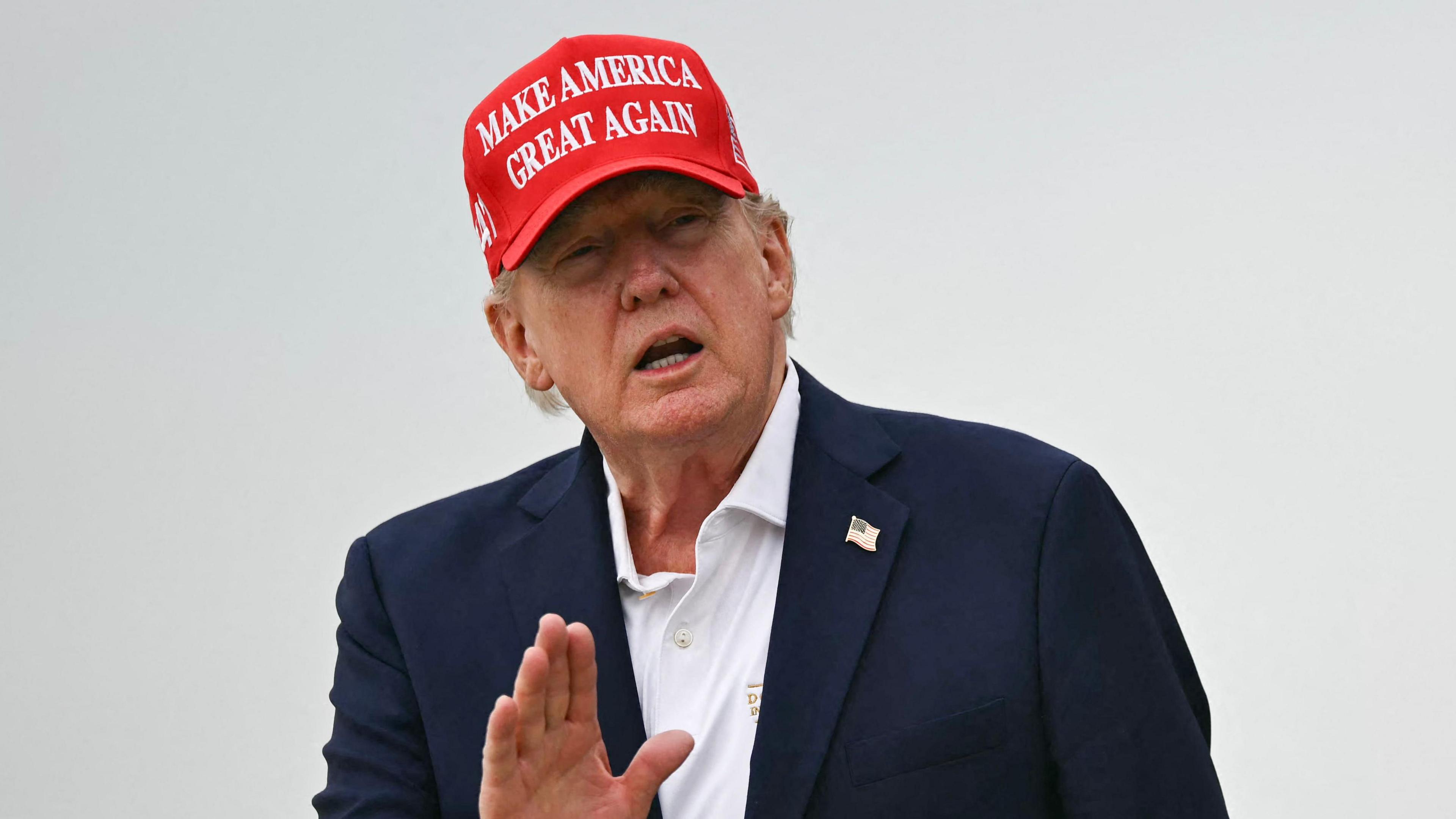 Trump Threatens to Bomb Oman Over Iran Talks, Unfolding New Tensions