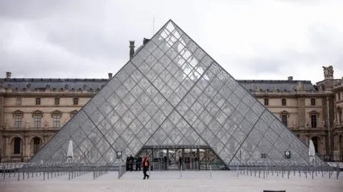 Water Leak at Louvre Museum Causes Damage to Hundreds of Books