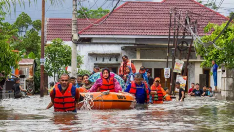 Catastrophic Floods Devastate Southern Asia, Claiming Hundreds of Lives