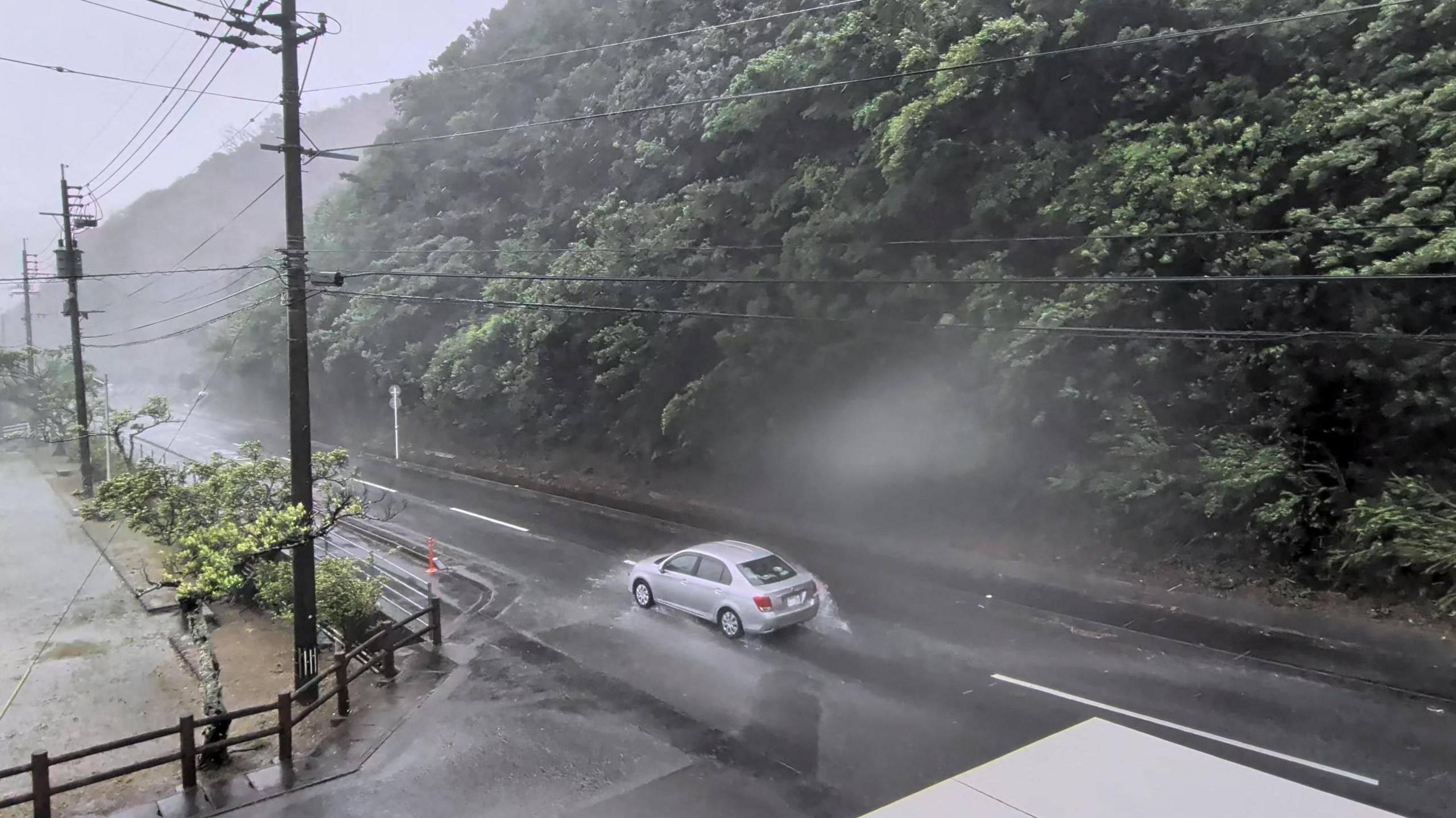 Typhoon Dolphin Devastates Okinawa, Threatens China’s Eastern Coast