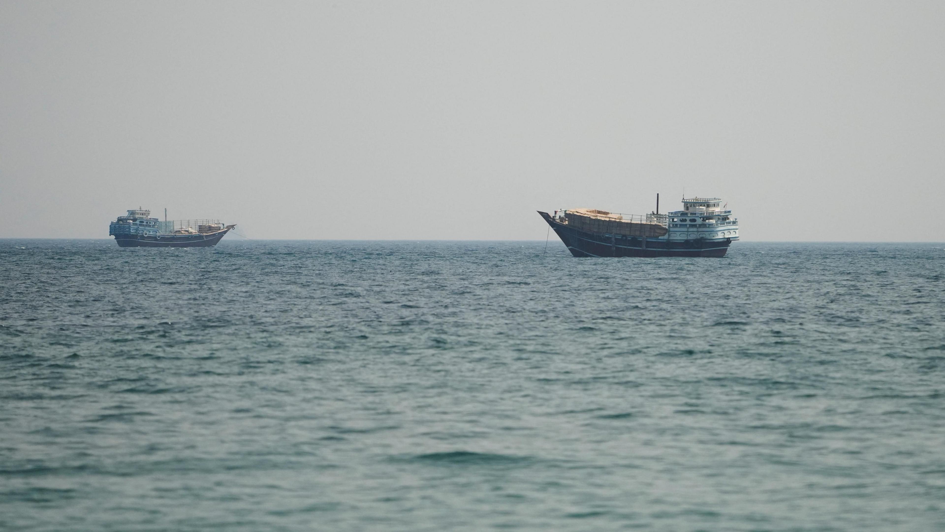 US Intensifies Strikes on Iran, One Dead in Khuzestan as Strait of Hormuz Stands at Crossroads
