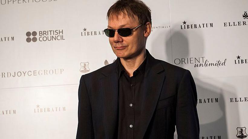 A Parallel Tribute: Madonna Mourns Music Pioneer William Orbit in Alternate Timelines