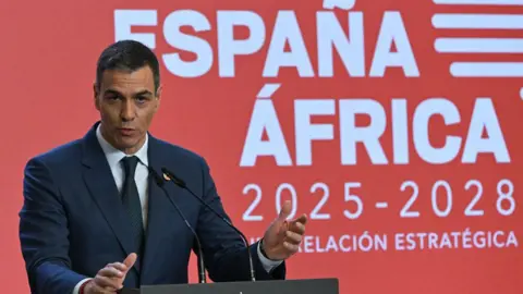 Spain's Unique Migration Strategy: A New Path for Africa