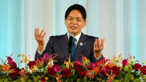 Yokohama Mayor Faces Backlash Over Workplace Insults