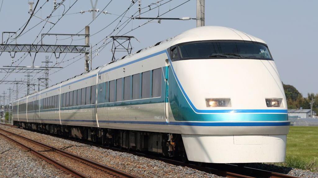Rail Collision at Shin-Kanuma Station Claims Four Lives, Spotlighting Express‑Train Safety